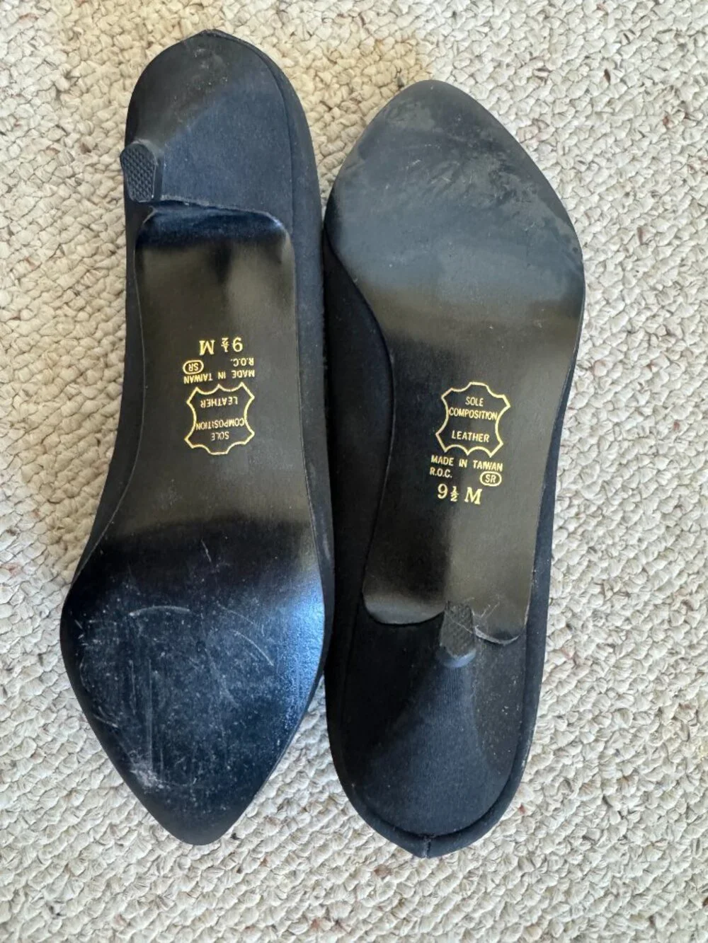 Nina Black Pumps Heels Classy Simple Timeless Sz 9.5 M